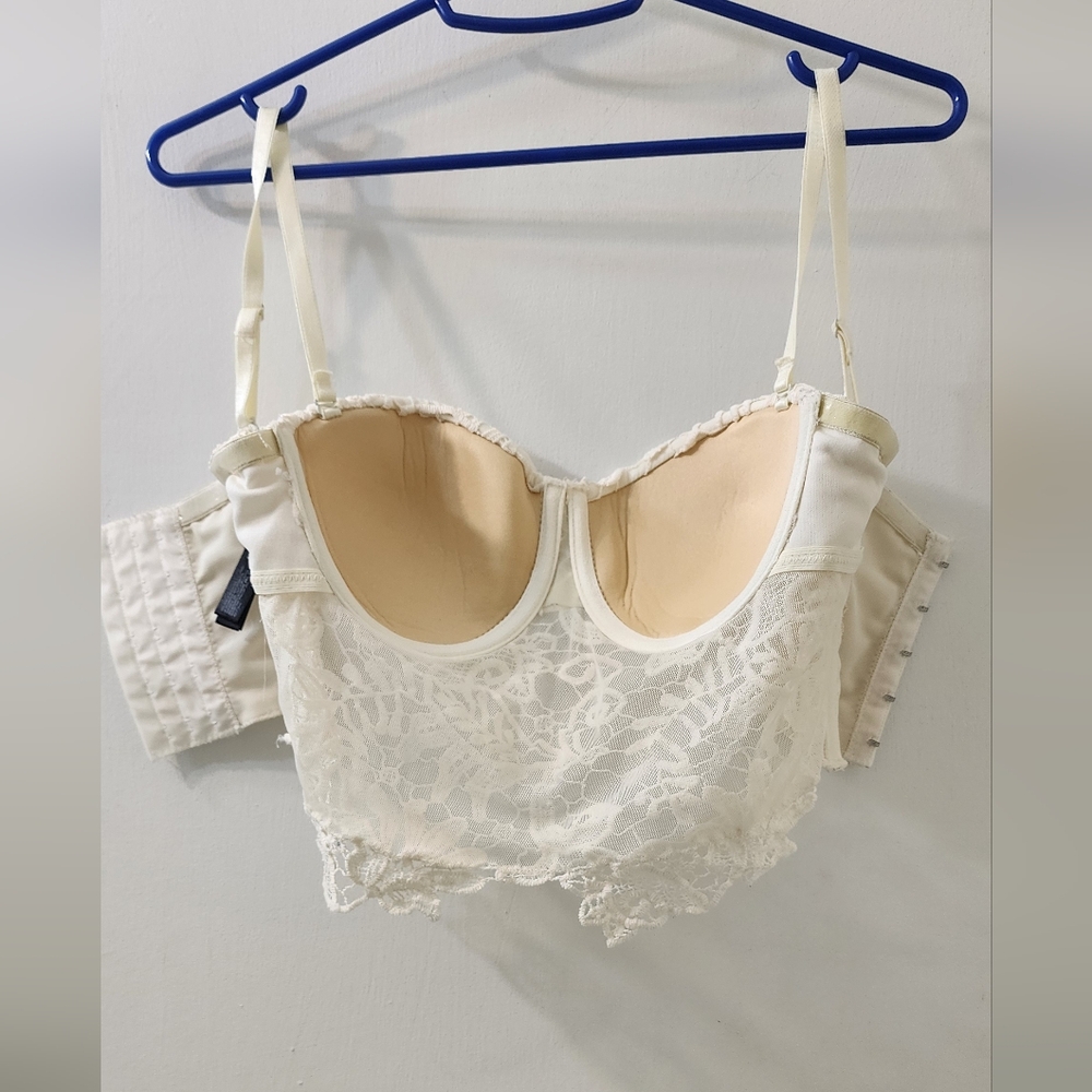 Cream Lace Bustier Top - Picture 2 of 7